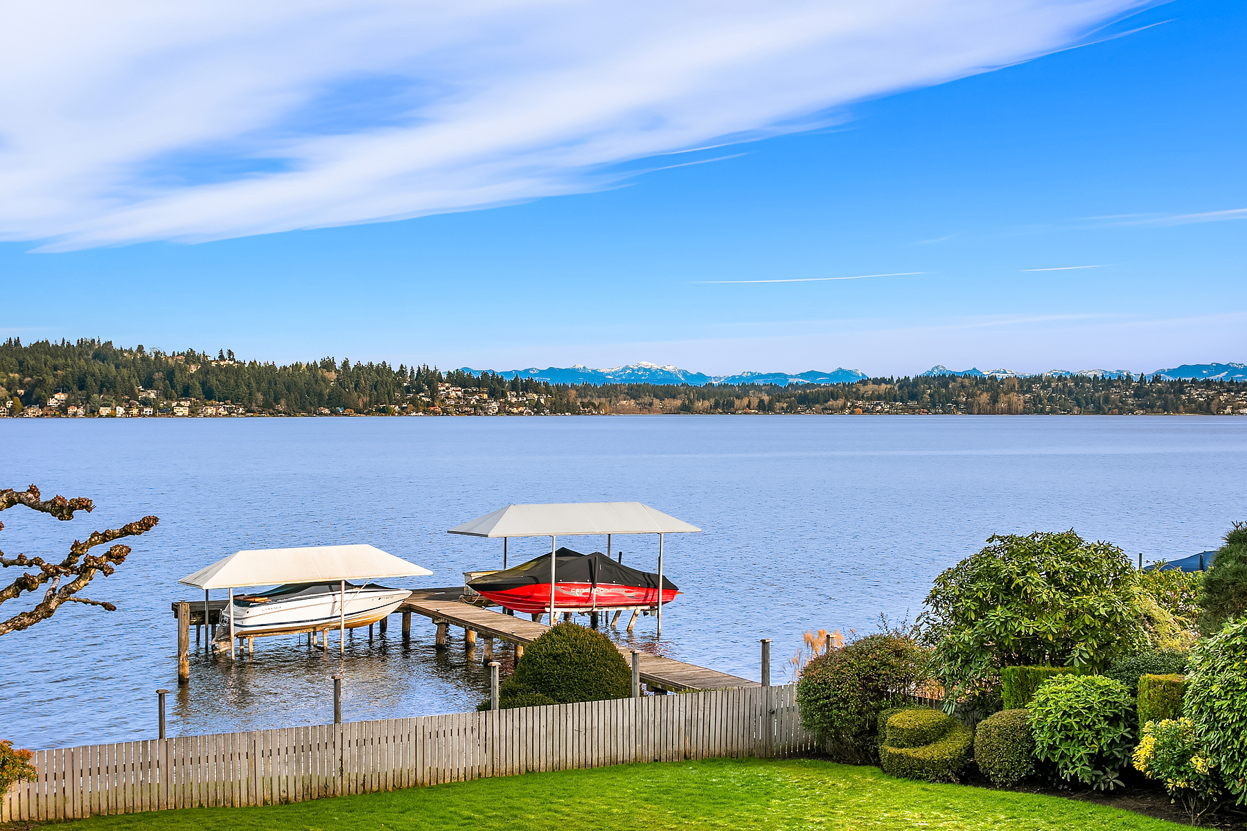 Property Photo:  8560  Sand Point Way  NE  WA 98115 