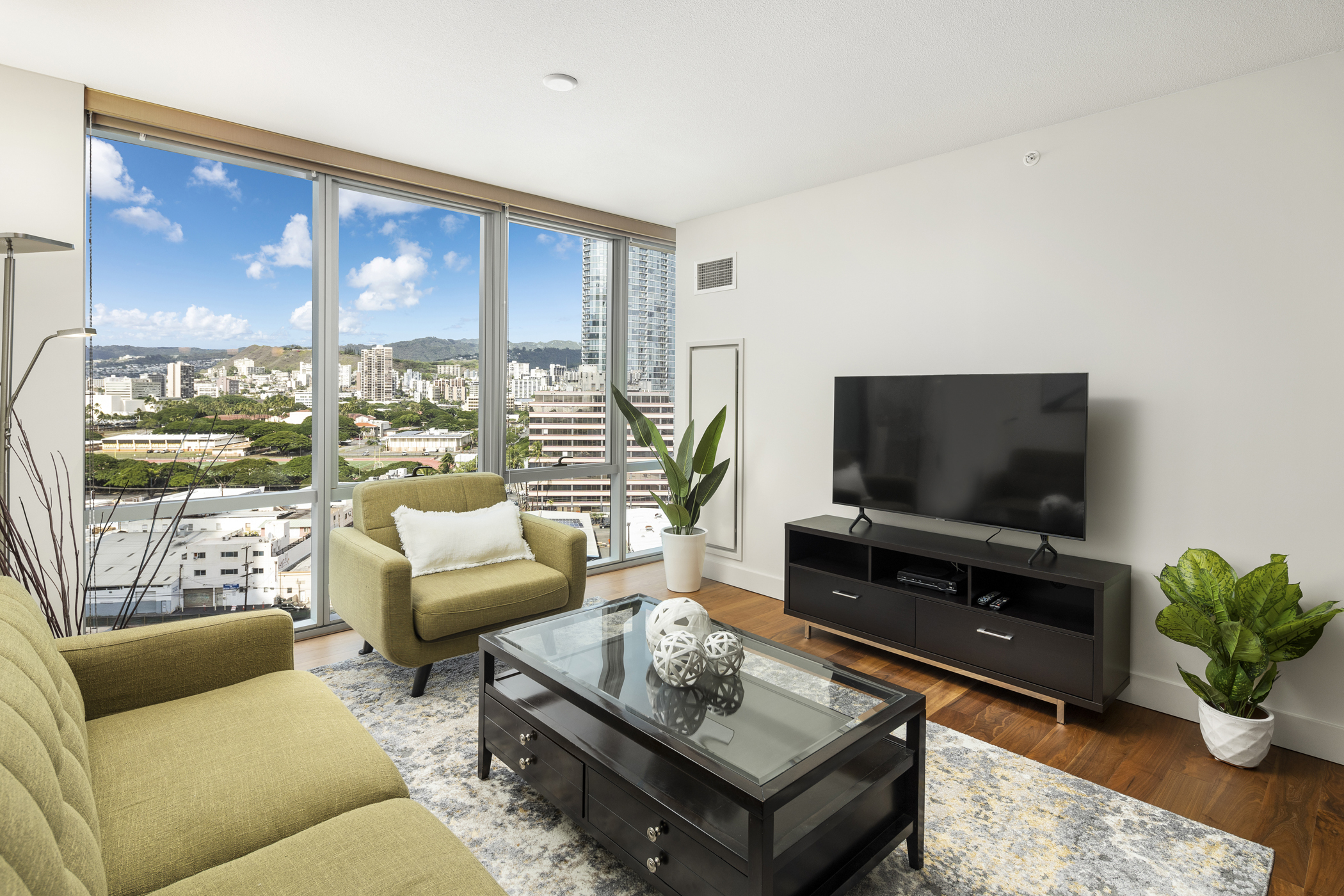 Property Photo: 1189 Waimanu Street 1308 HI 96814