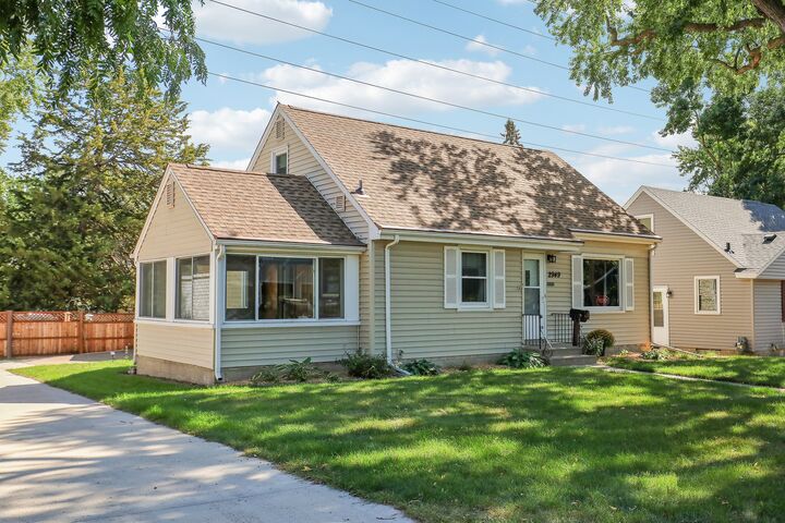 Property Photo:  2949 Brunswick Avenue S  MN 55416 