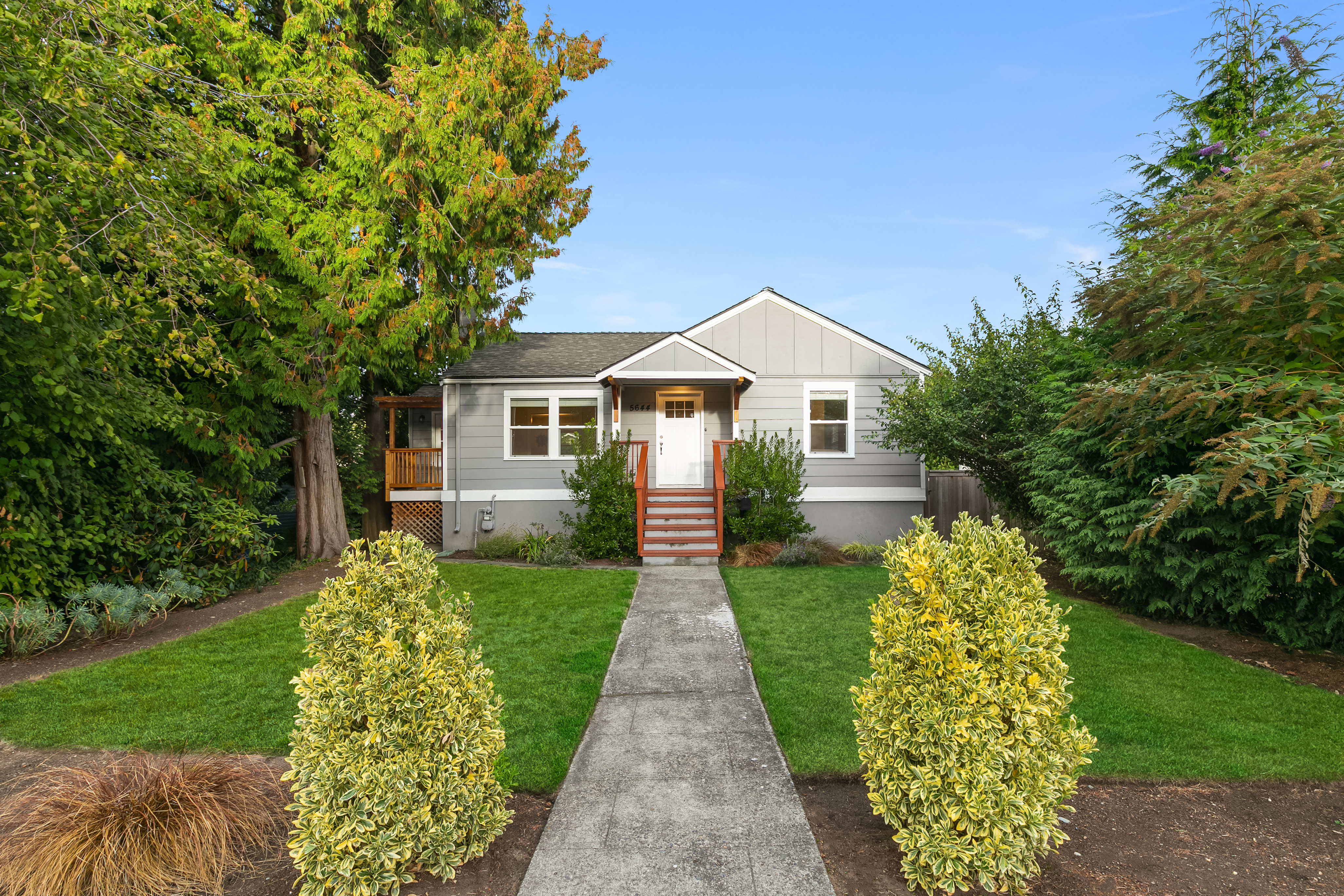 Property Photo: West Seattle Cape Cod 5644 40th Ave SW  WA 98136 