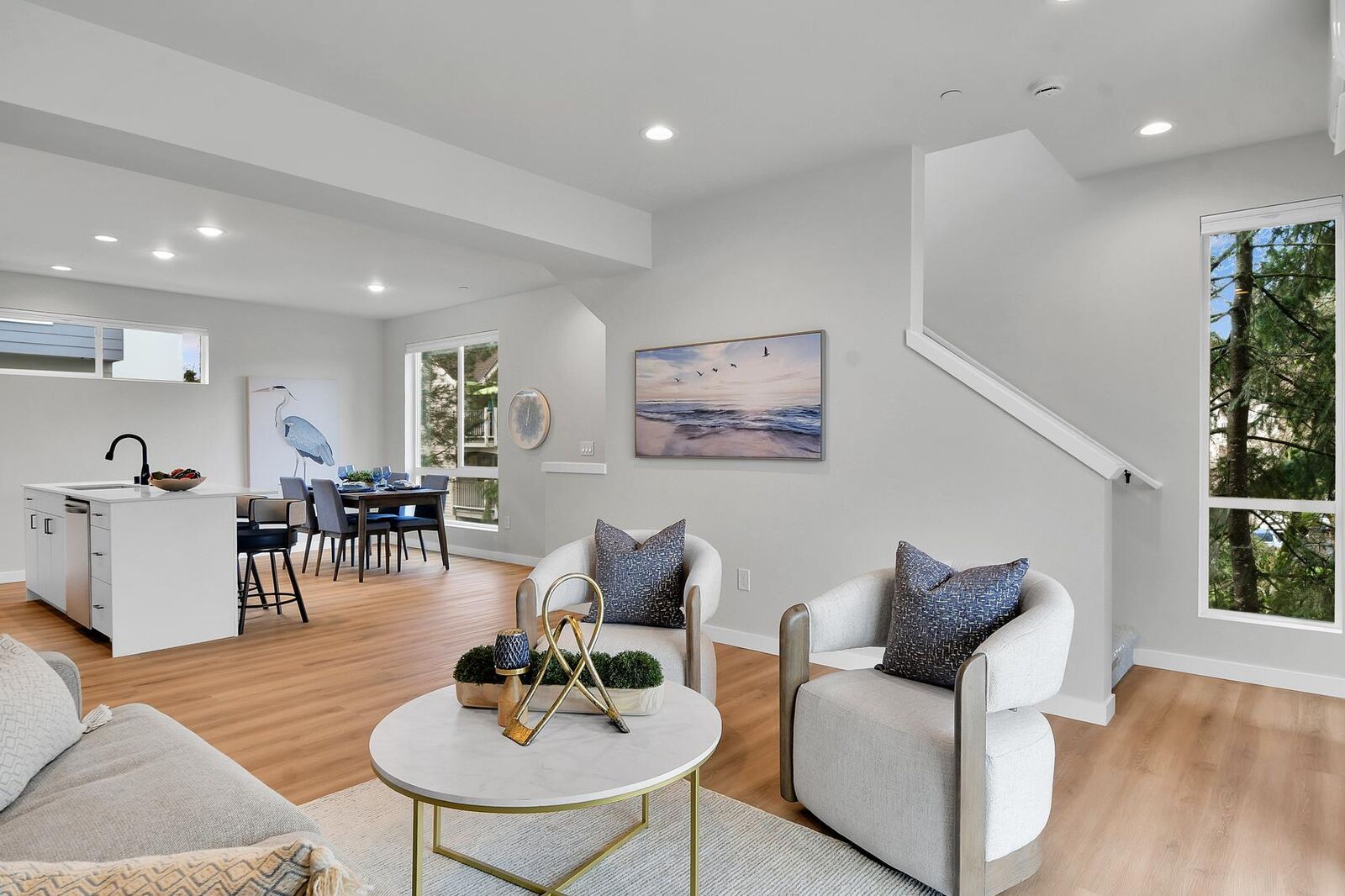 Property Photo:  222  124th Street SW C2  WA 98204 