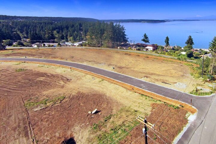Property Photo: Aerial 9 Sunrise Estates Place WA 98282