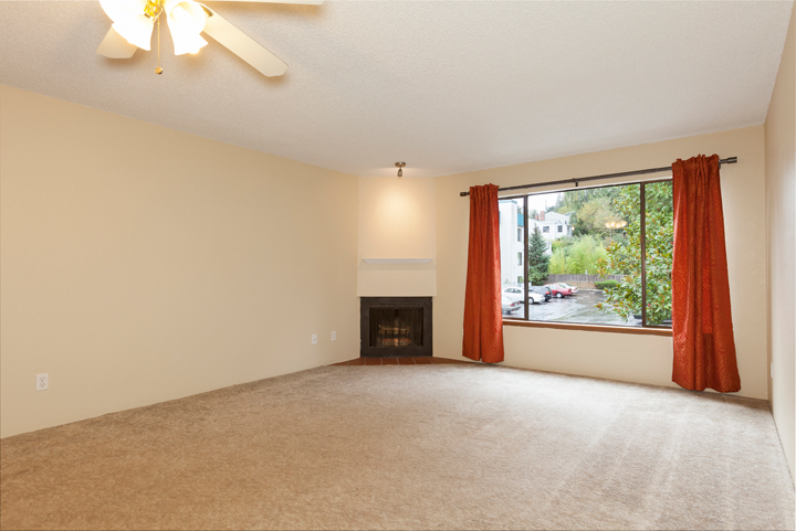 Property Photo: Living room 1740 NE 86th St 216 WA 98115