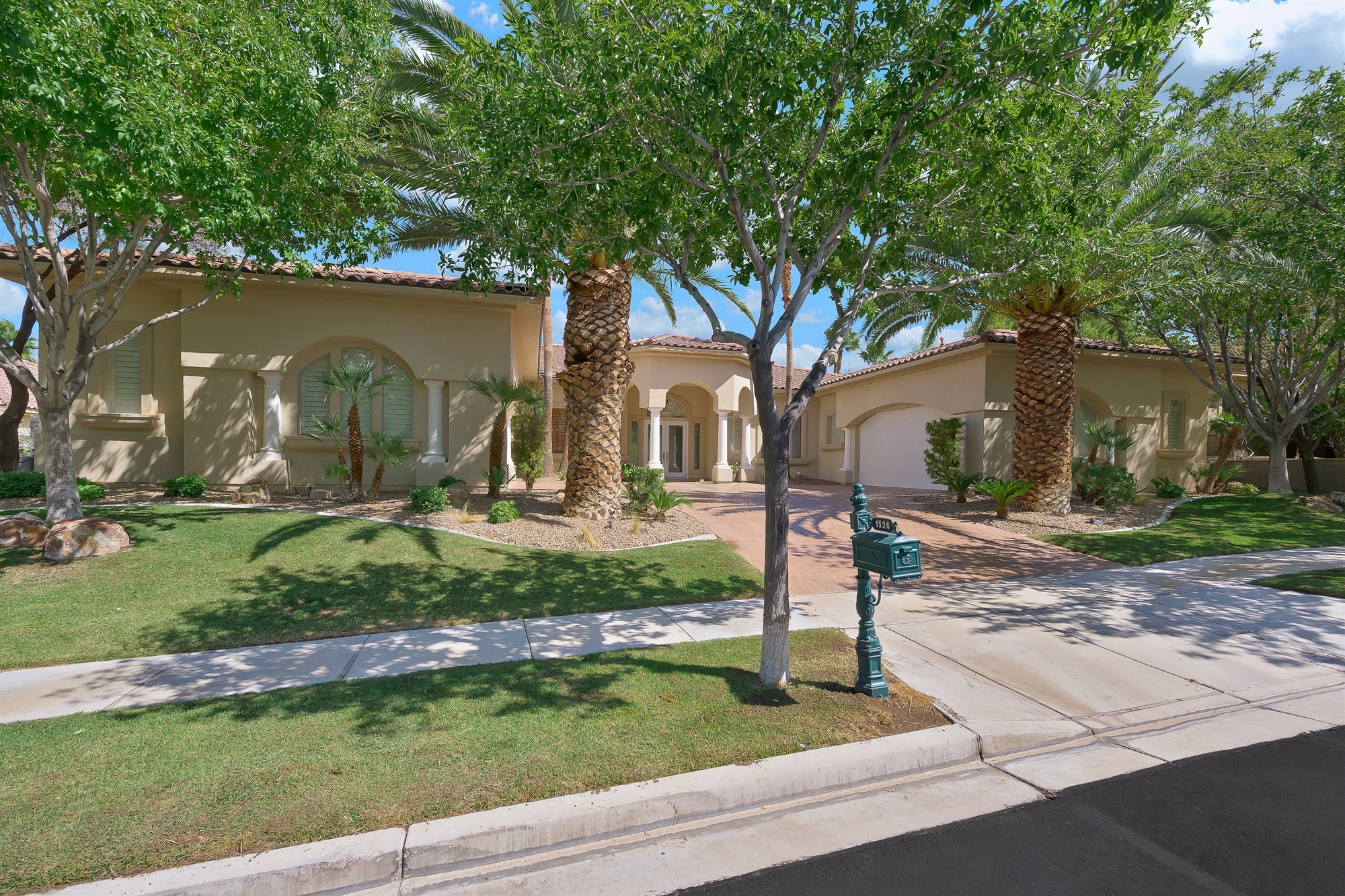 Property Photo:  1526 Villa Rica Drive  NV 89052 