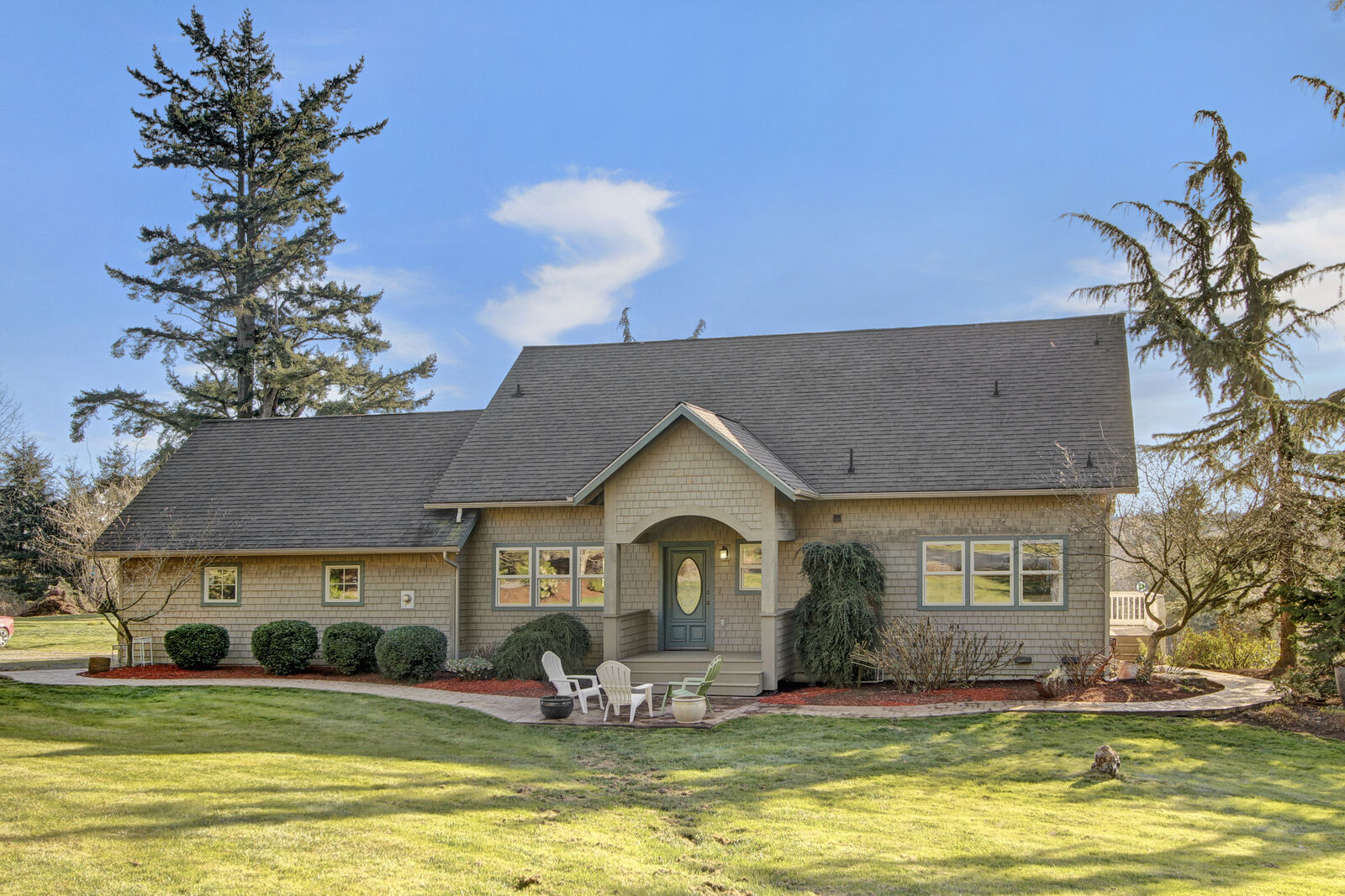 Home for sale in Stanwood 20907 Happy Valley Rd, Stanwood, WA 98292