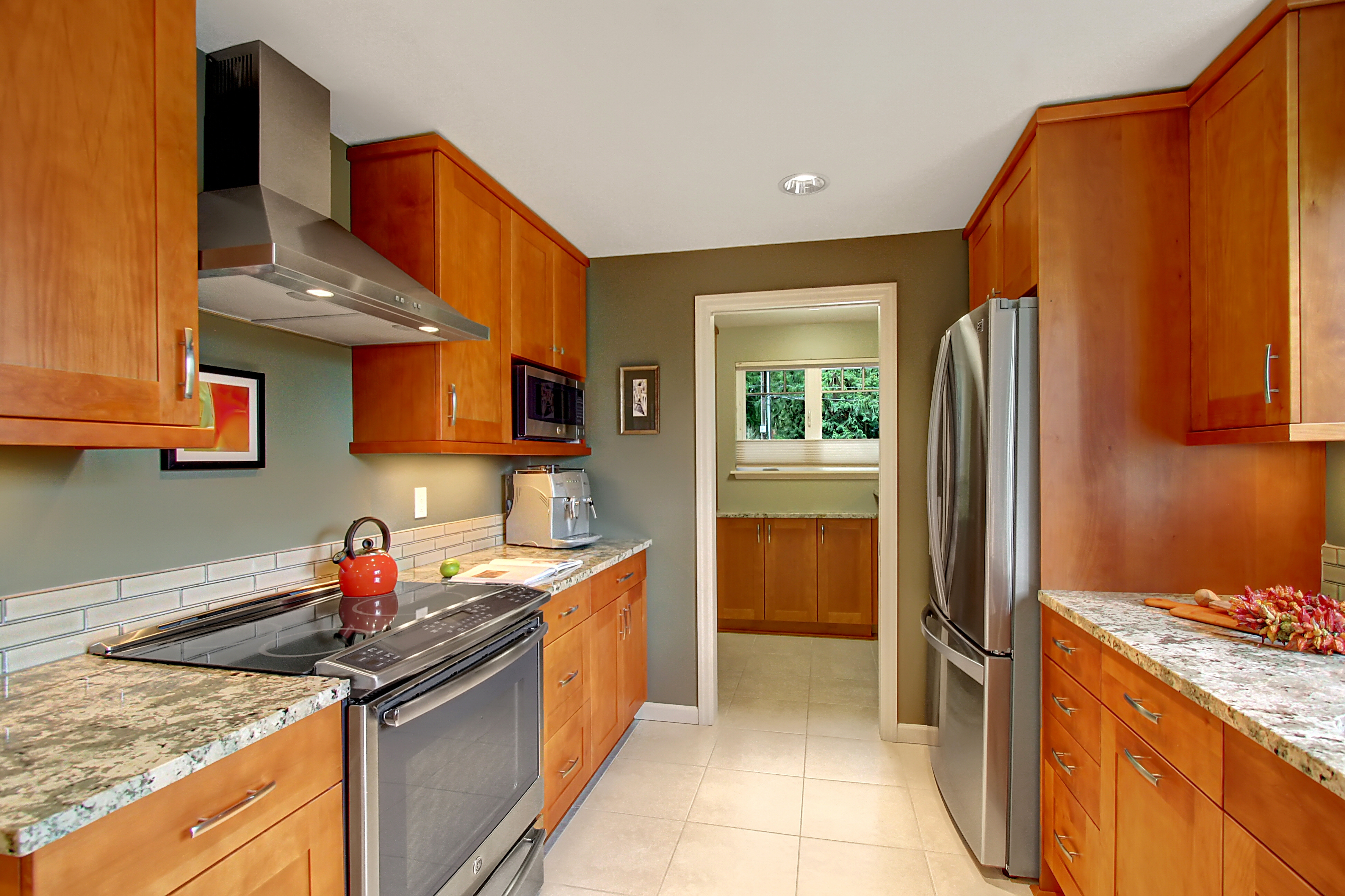 Property Photo: Kitchen 8827 184th St SW  WA 98026 