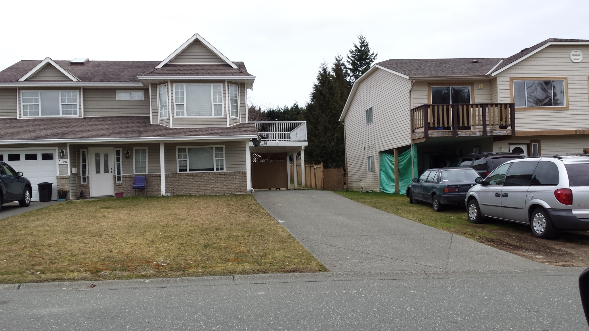 Property Photo:  920 Kit Crescent B BC V9H 1P7 