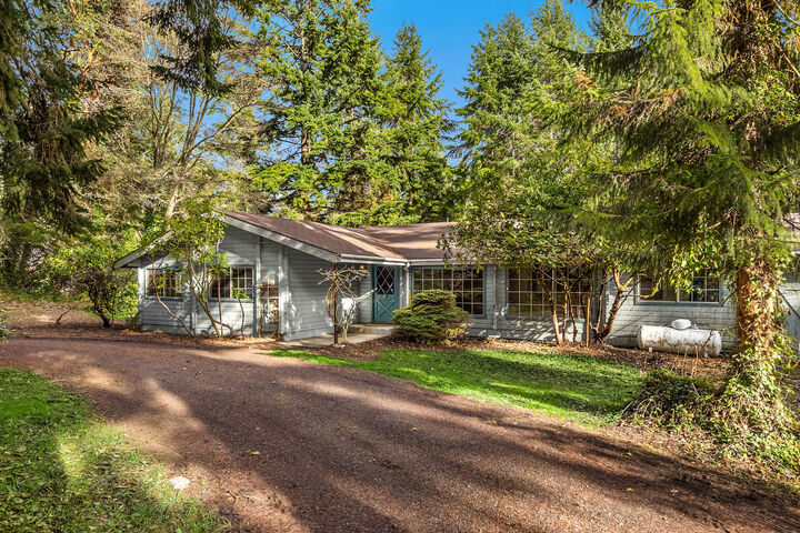 Property Photo: 10862 Falk Road NE 10862 Falk Road NE WA 98110