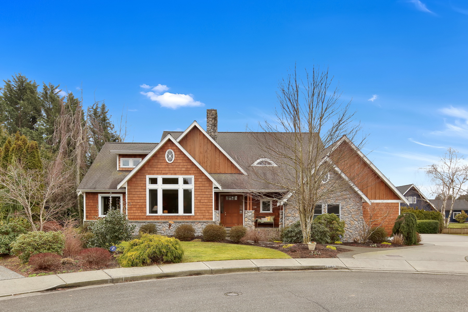 Property Photo: Exterior Photos 1600 S Tara Ct WA 98264