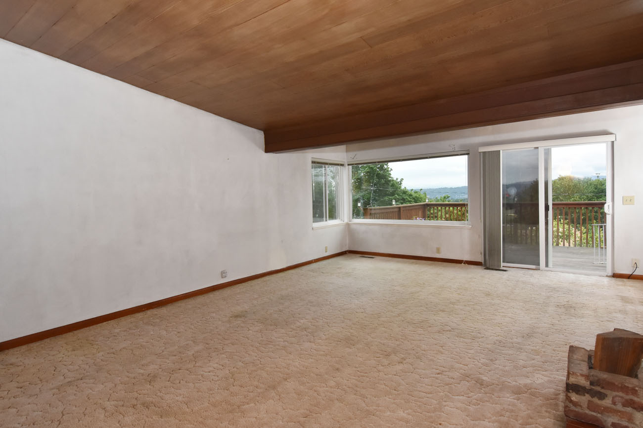 Property Photo: Living & dining room 4851 29th Ave S  WA 98108 