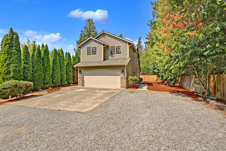 Property Photo: 9507 15th St SE WA 98258