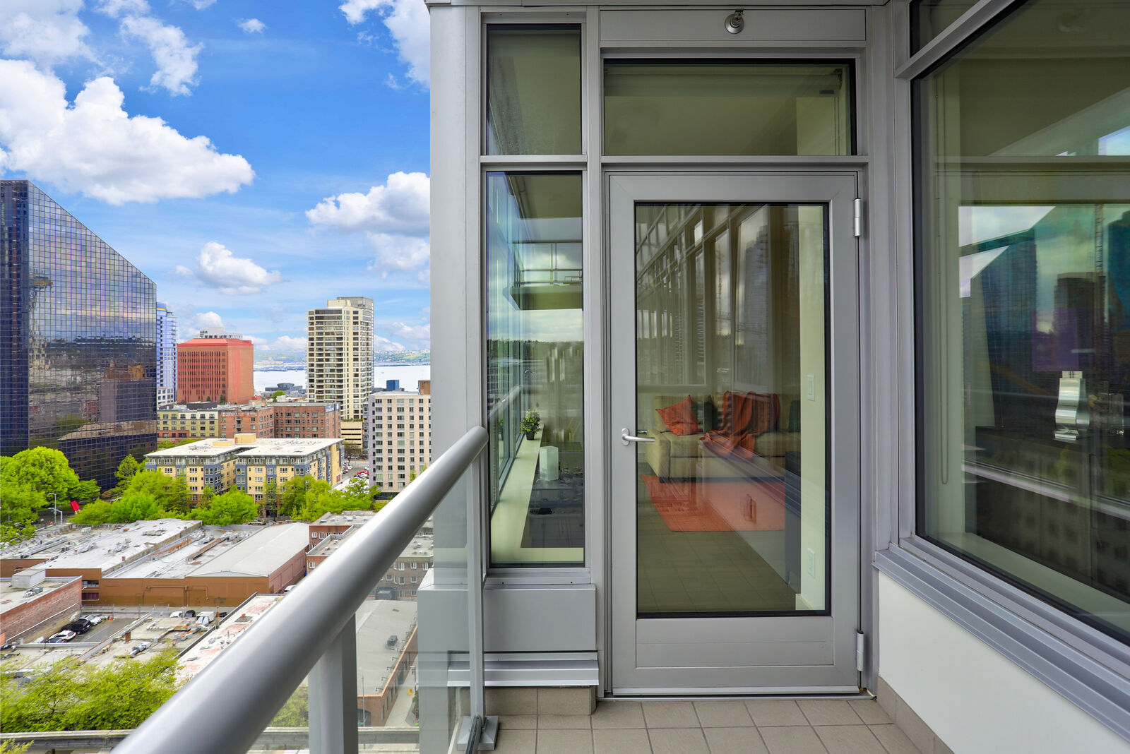 Property Photo:  13222 11th Street, Unit 804   WA 98004 