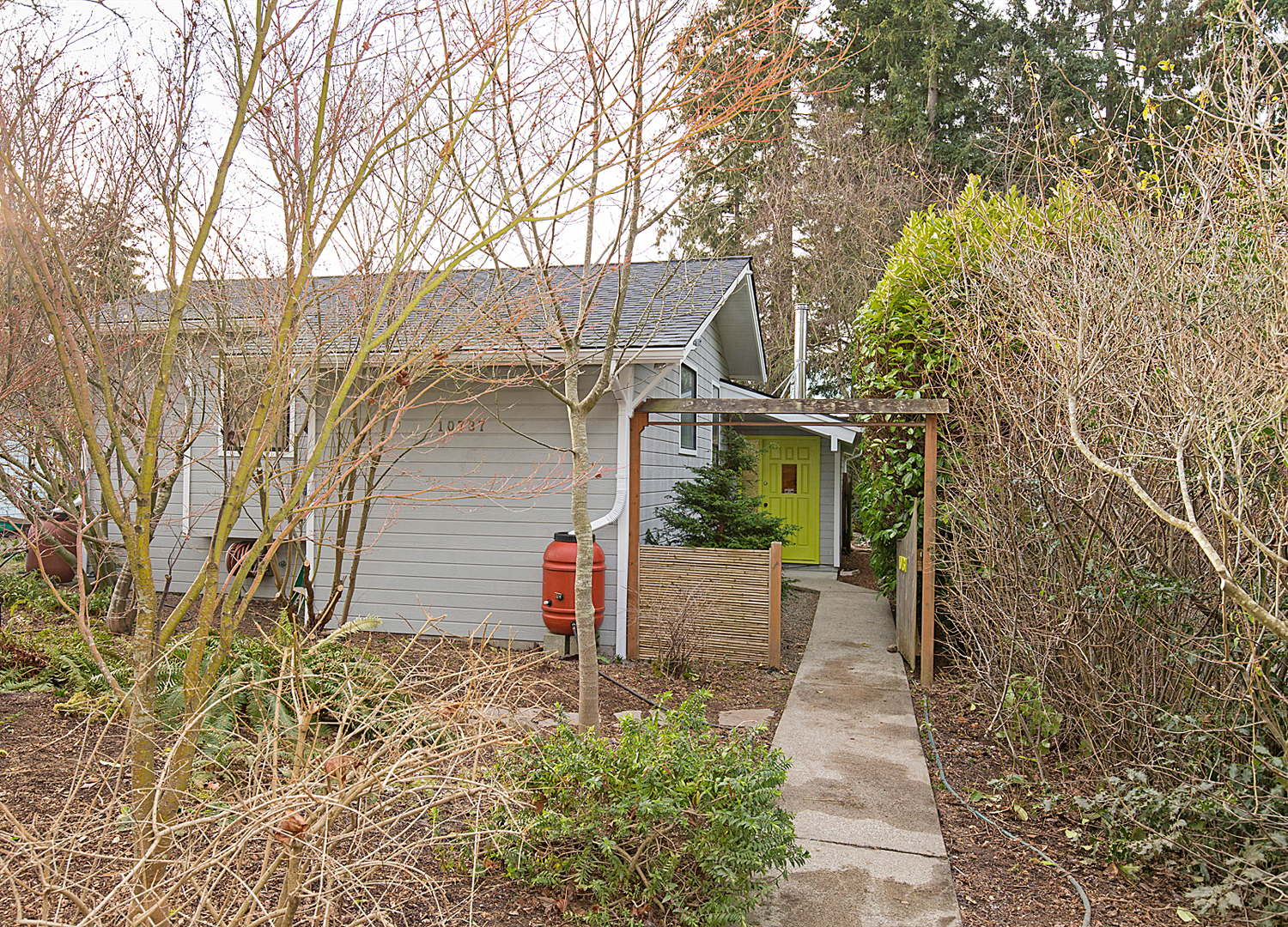 Property Photo: House Front 10737 Phinney Ave N  WA 98133 
