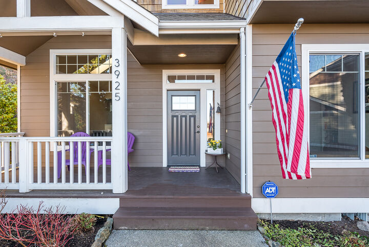 Property Photo:  3925 W 12th St  WA 98221 