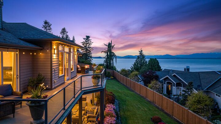Property Photo:  1040  Cassius Court  WA 98282 