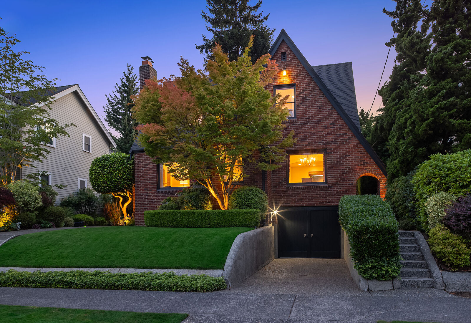 Property Photo: 4737 46th Ave NE 4737  46th Avenue NE  WA 98105 