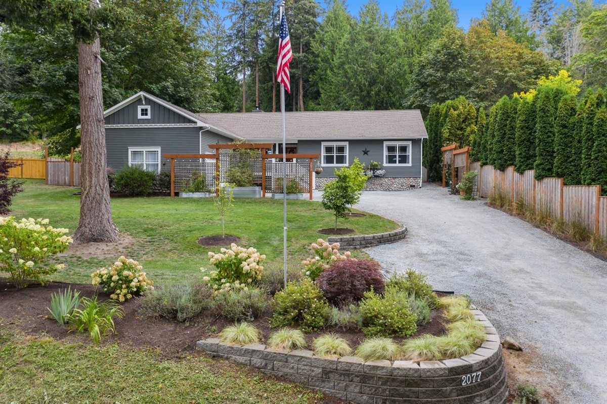 Property Photo:  2077 Wagner Rd  WA 98282 