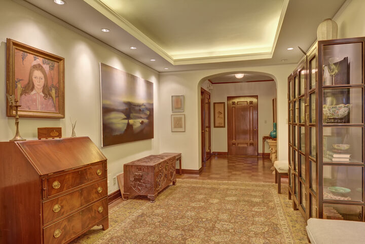 Property Photo: Foyer 1223 Spring St 400  WA 98104 