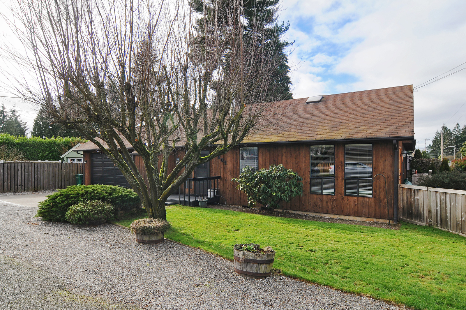 Property Photo:  1301 SW 160th St  WA 98166 