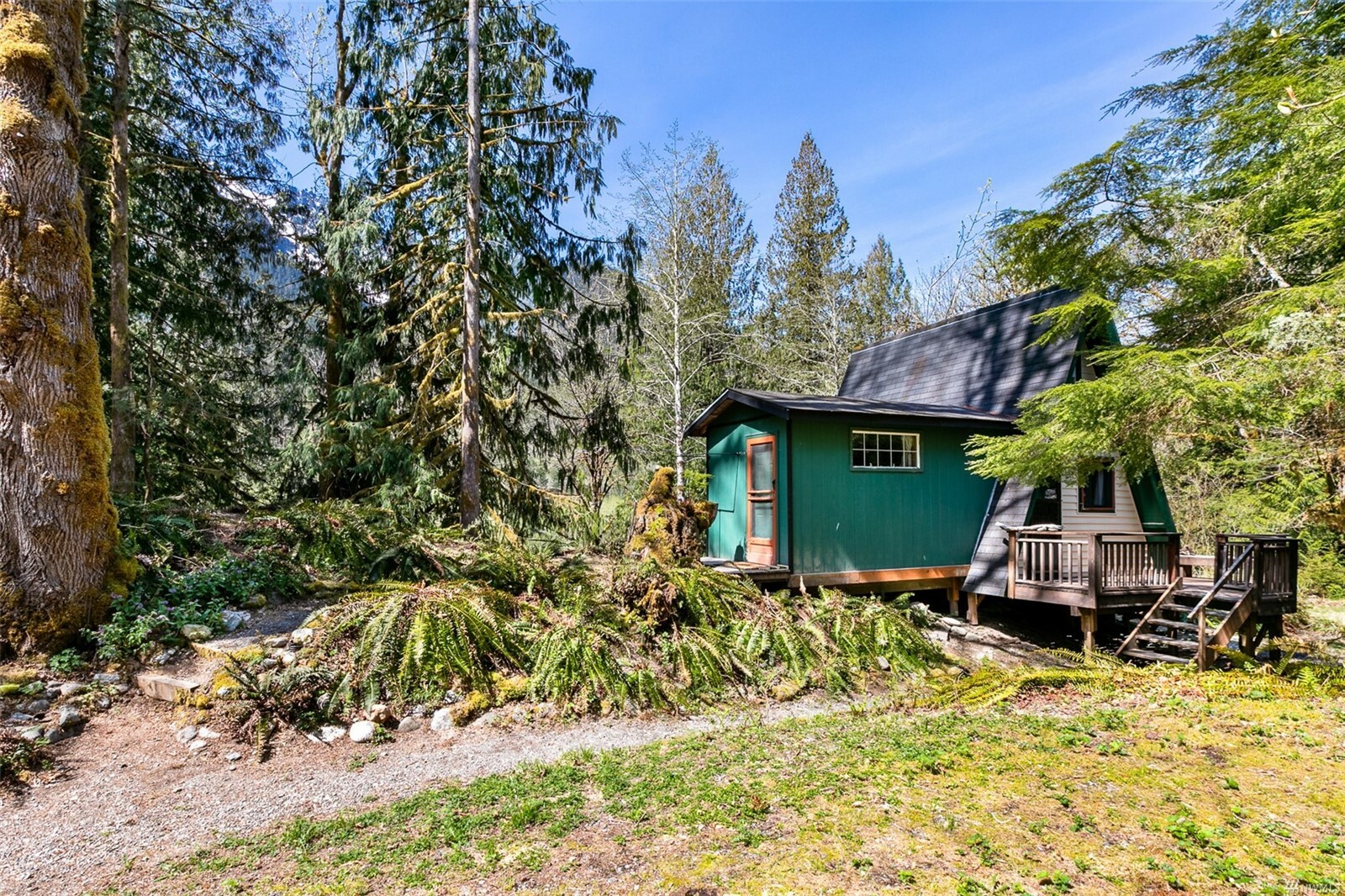 Property Photo:  60909 129th Place NE  WA 98252 