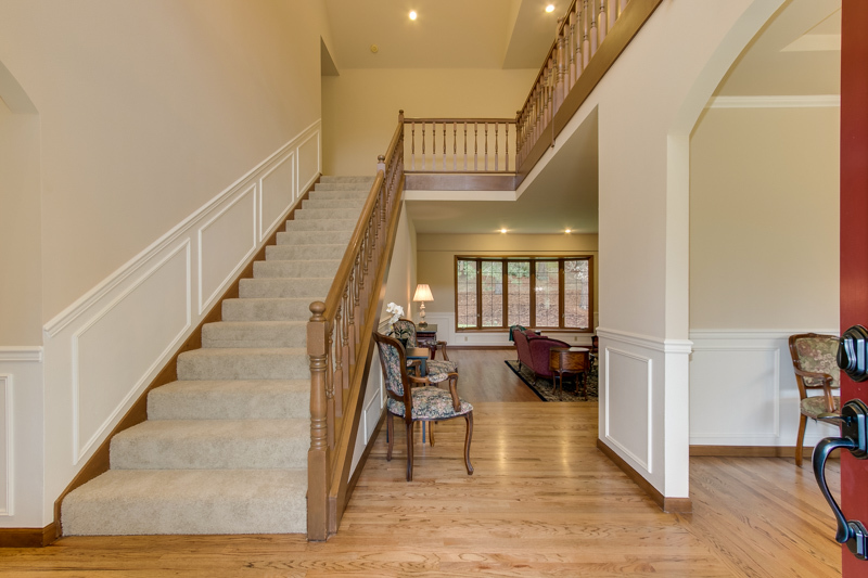 Property Photo: Entry 16724 NE 132nd St WA 98052