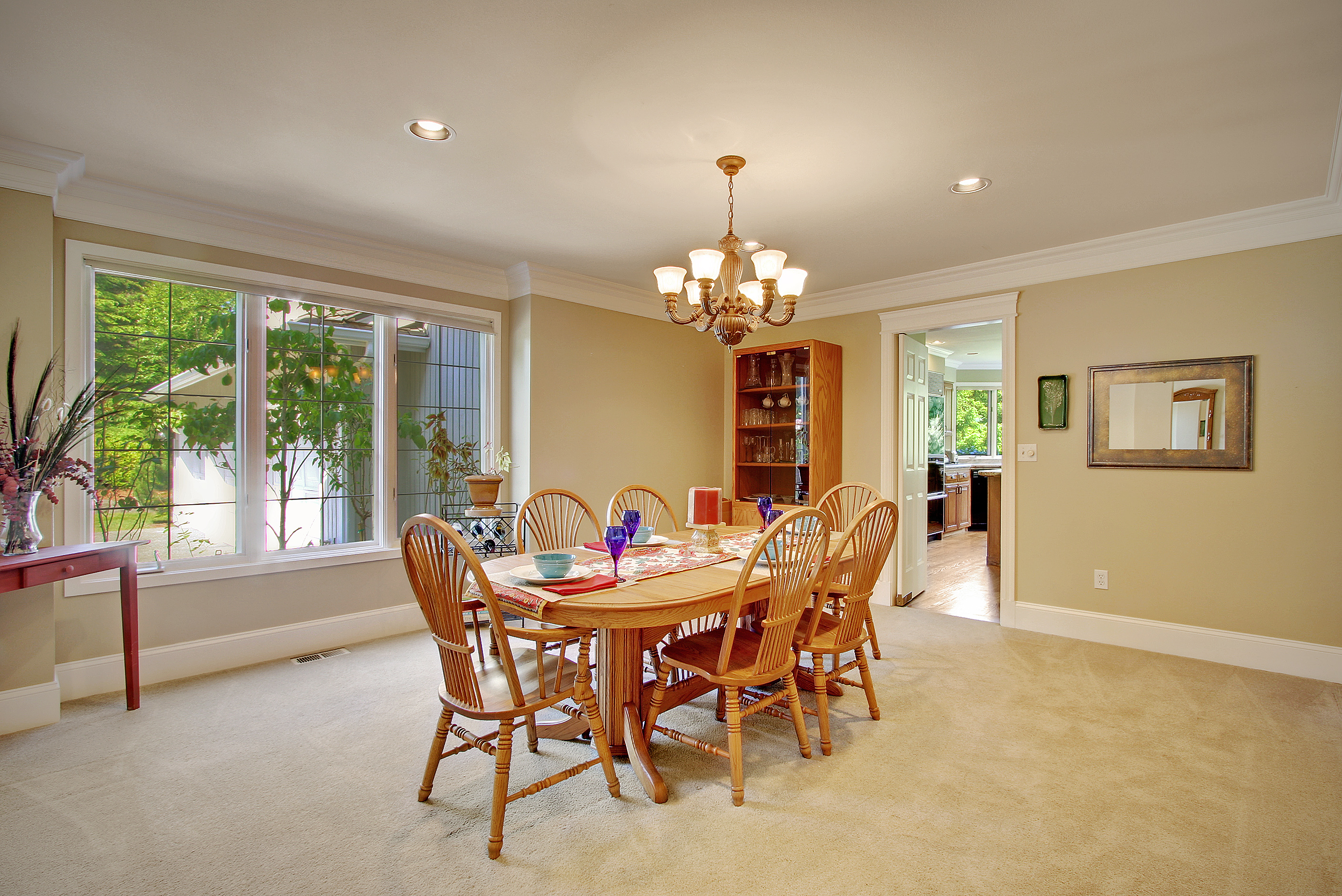 Property Photo: Formal dining room 832 Lancaster Wy SE  WA 98075 