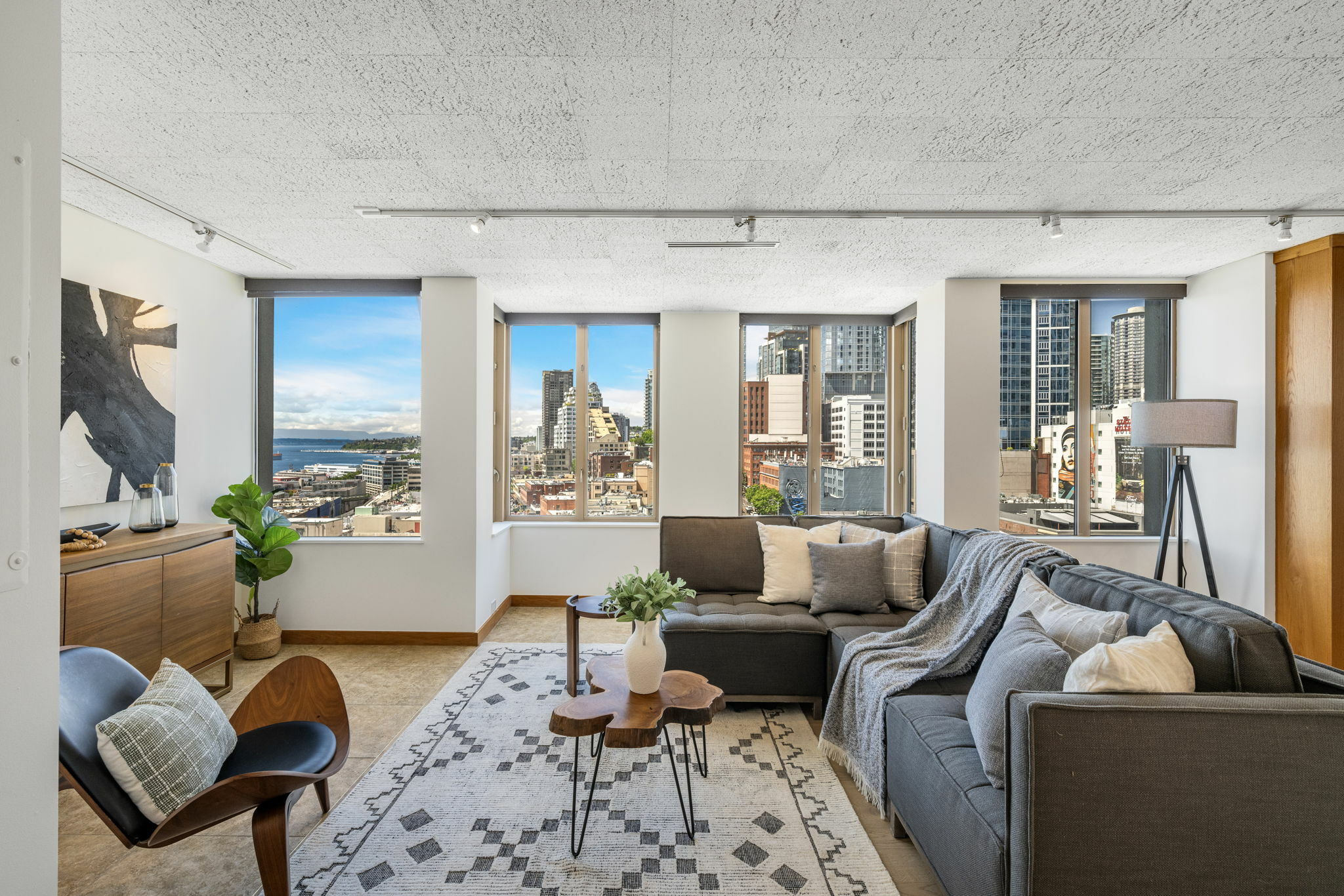 Property Photo: 98 Union Street 1210 WA 98101