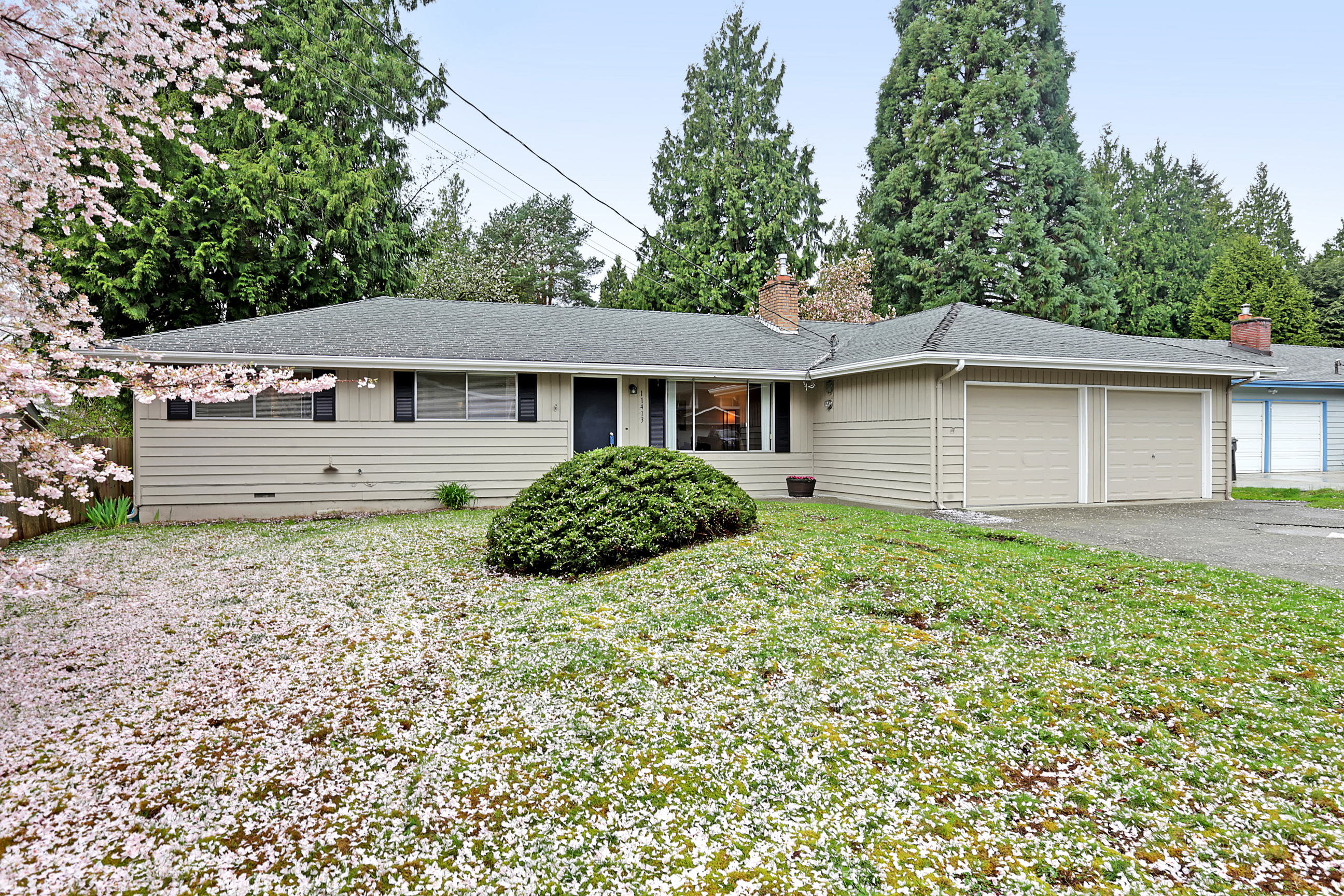 Property Photo:  11413 109th Ave NE  WA 98033 