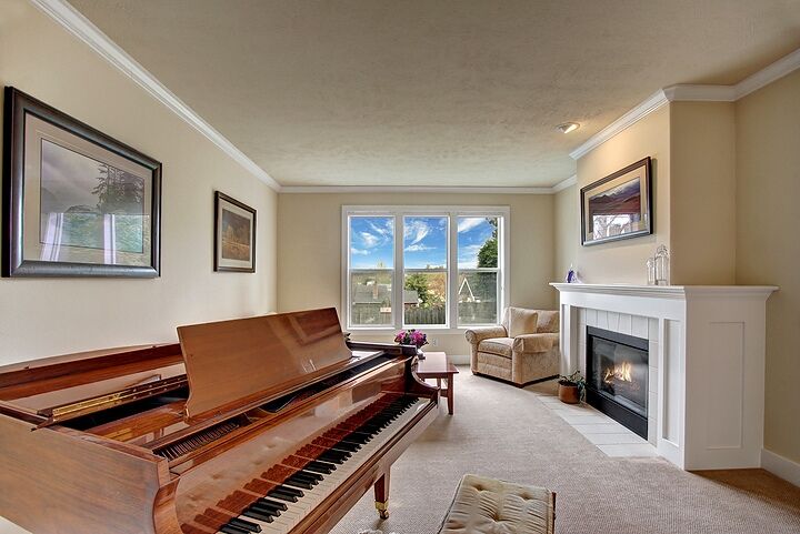 Property Photo: Great living spaces 3511 NE 43rd St WA 98105