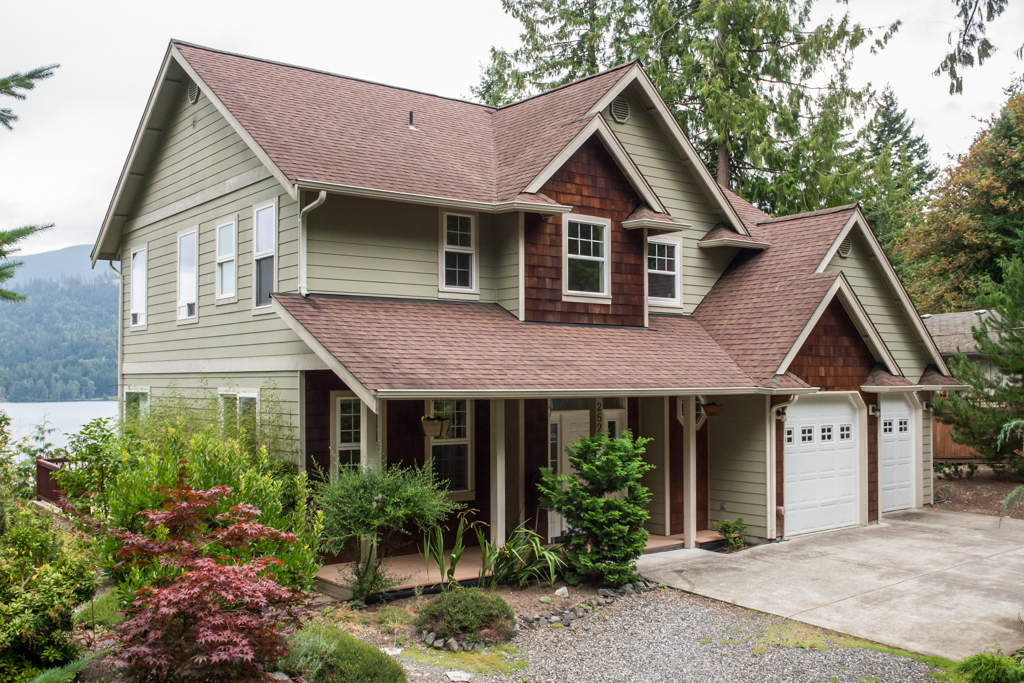 Property Photo: 2520 Lake Whatcom Blvd WA 98229