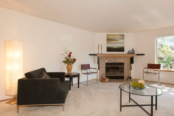 Property Photo: Living room 1110 W Howe St 101  WA 98119 