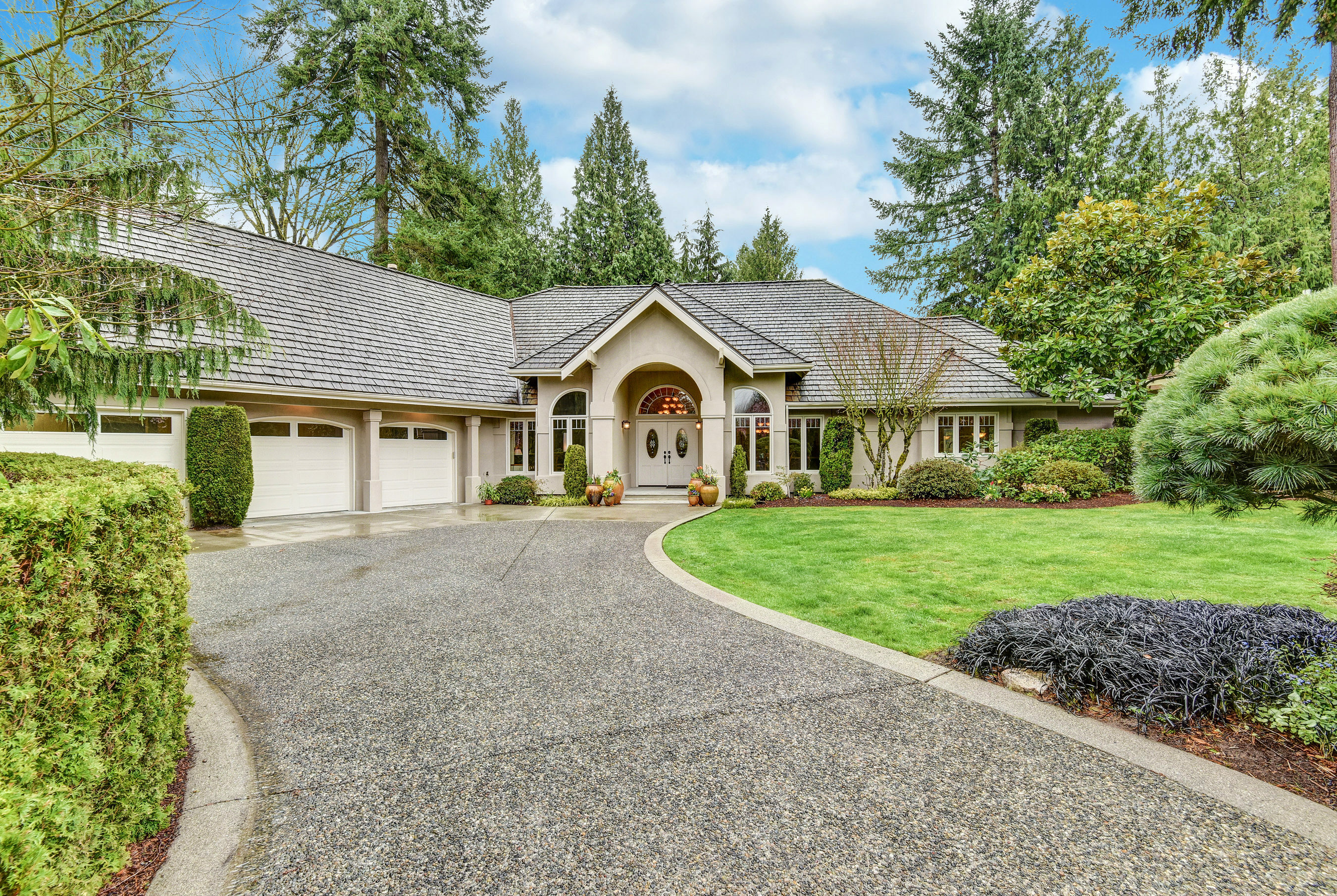 Property Photo:  21225 NE 35th Lane  WA 98074 