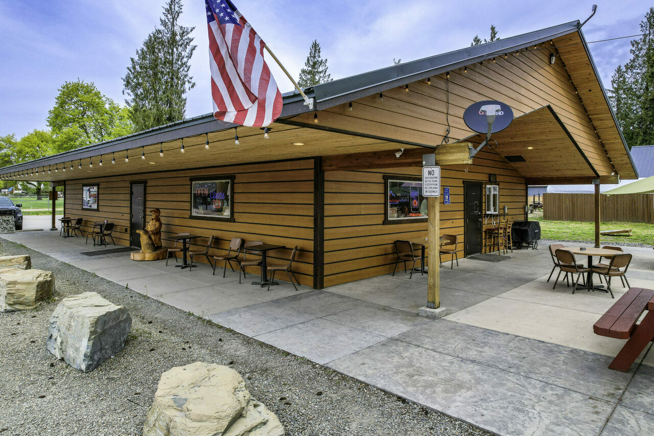 Property Photo: 213 E 4th Ave ID 83811