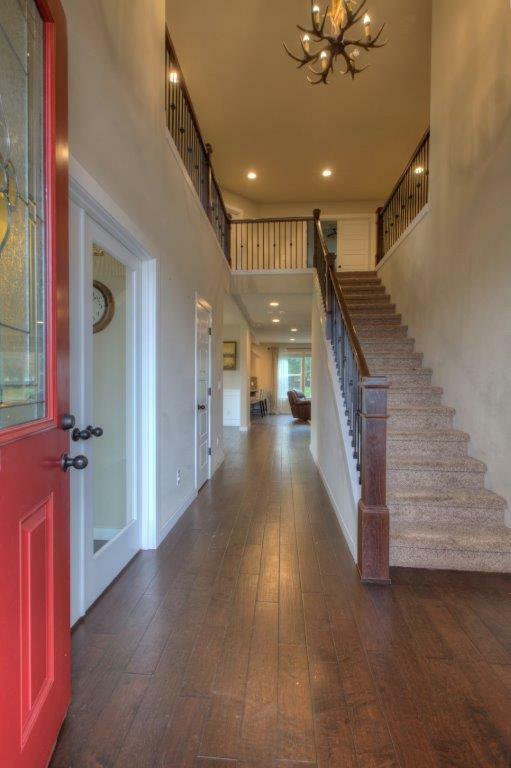 Property Photo: Foyer 2703 290th St S  WA 98580 