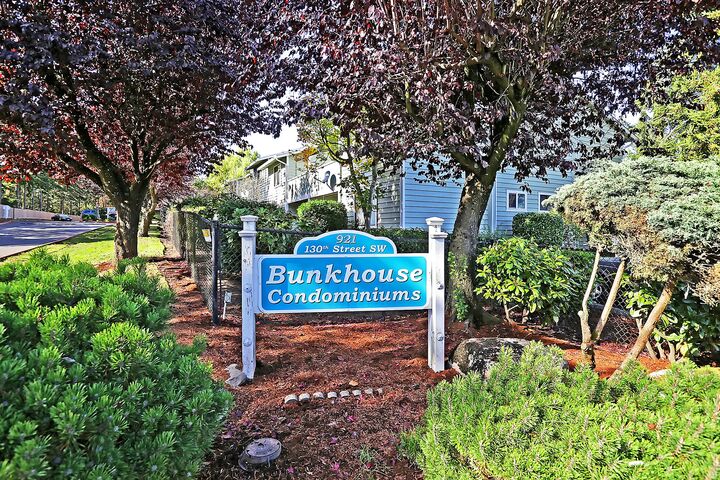 921 130th St SW G-202  Everett WA 98204 photo