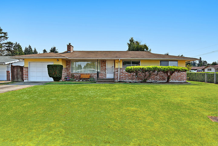 Property Photo: 2126 Burley Dr WA 98208