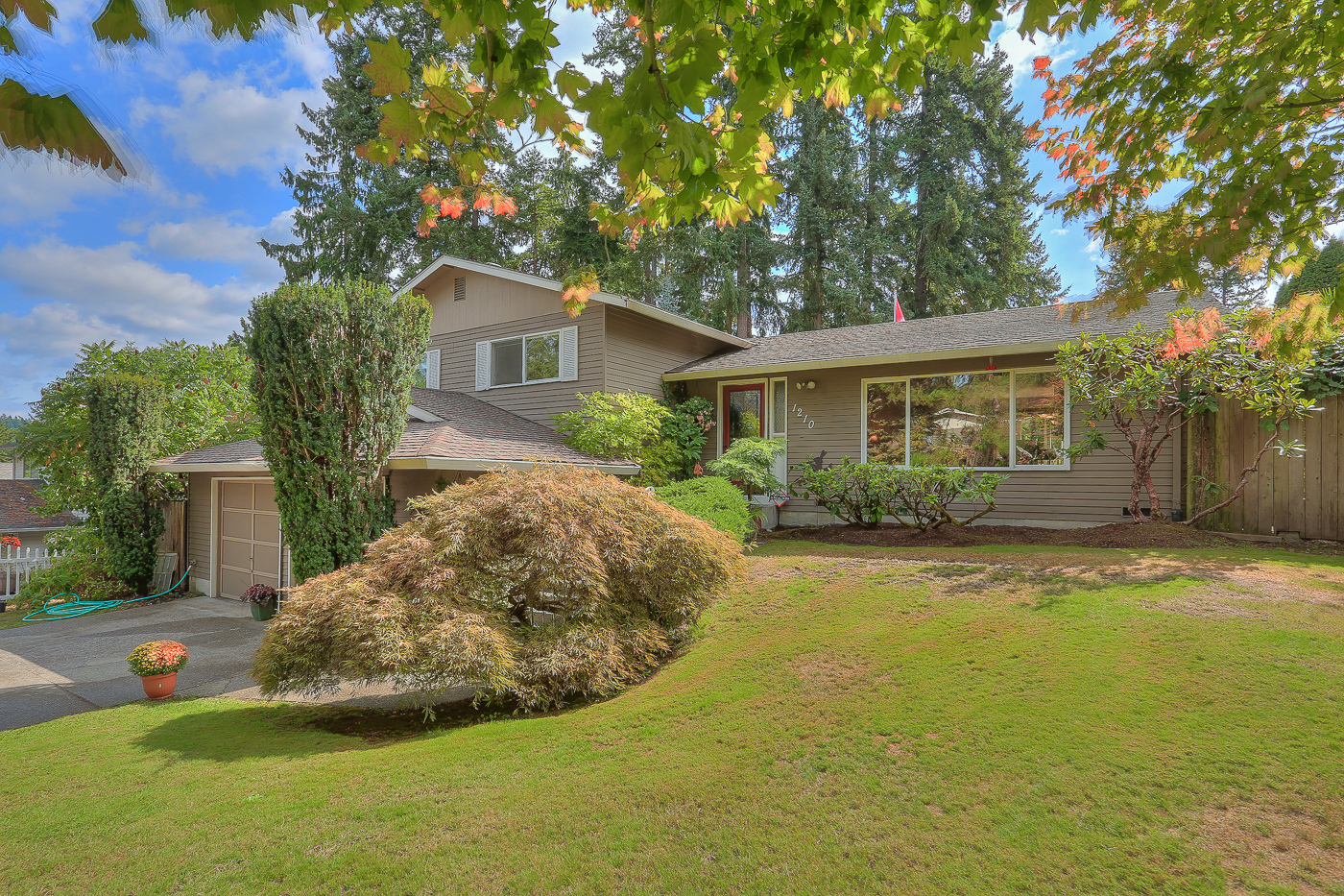 Property Photo: Quiet Bothell Oasis 1210 204th Place SE  WA 98012 