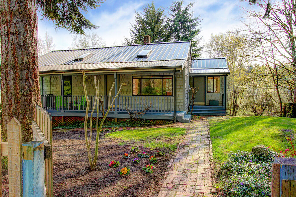Property Photo: 6054 26th Avenue SW WA 98106