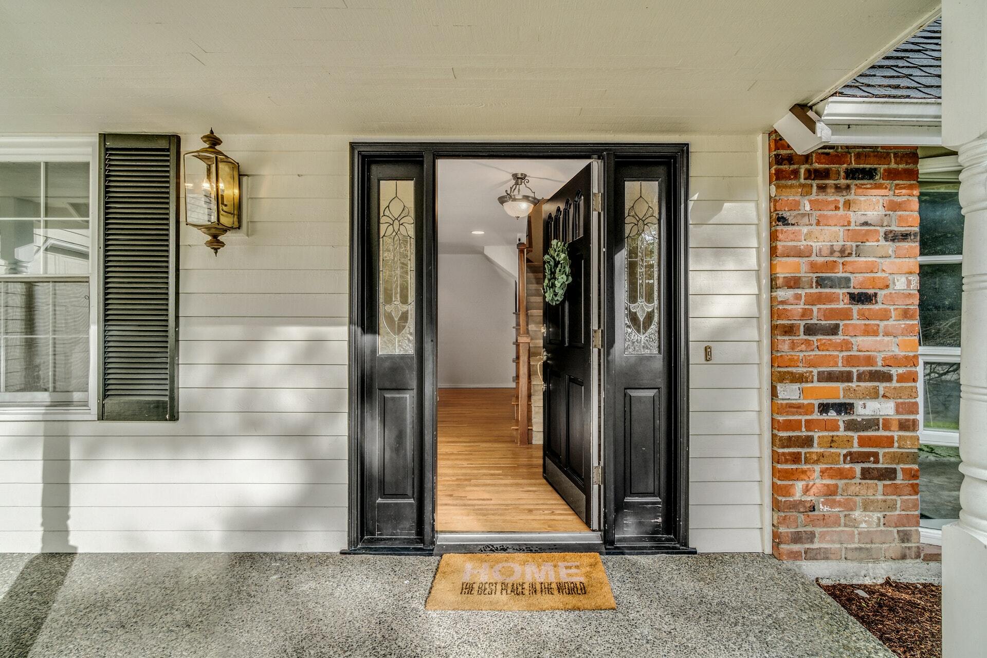 Property Photo: 20729 NE 38th St WA 98074