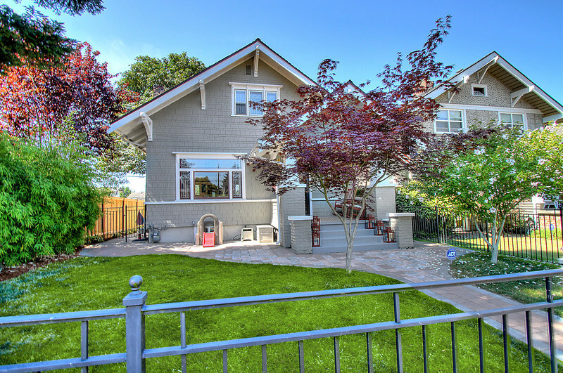 Property Photo:  1116 N Oakes St  WA 98406 