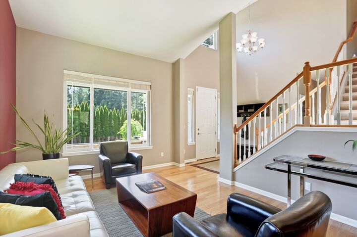 Property Photo: Foyer 16025 NE Woodinville Duvall Rd  WA 98072 