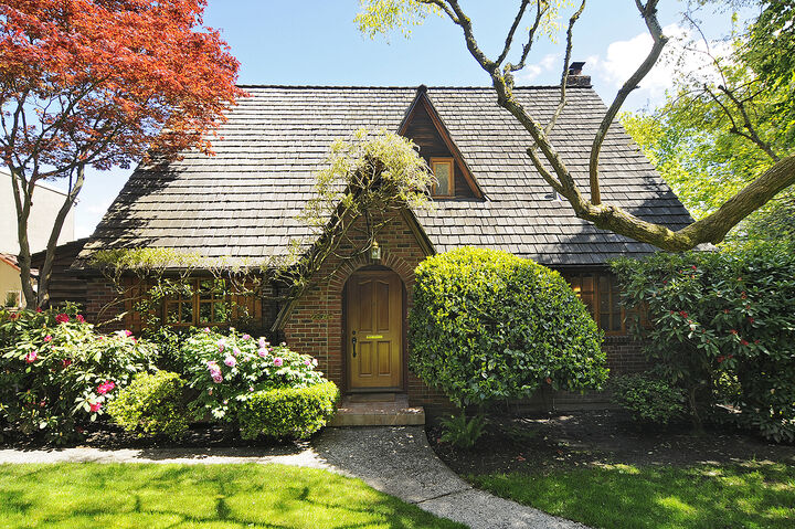 2646 Shoreland Dr S  Seattle WA 98144 photo