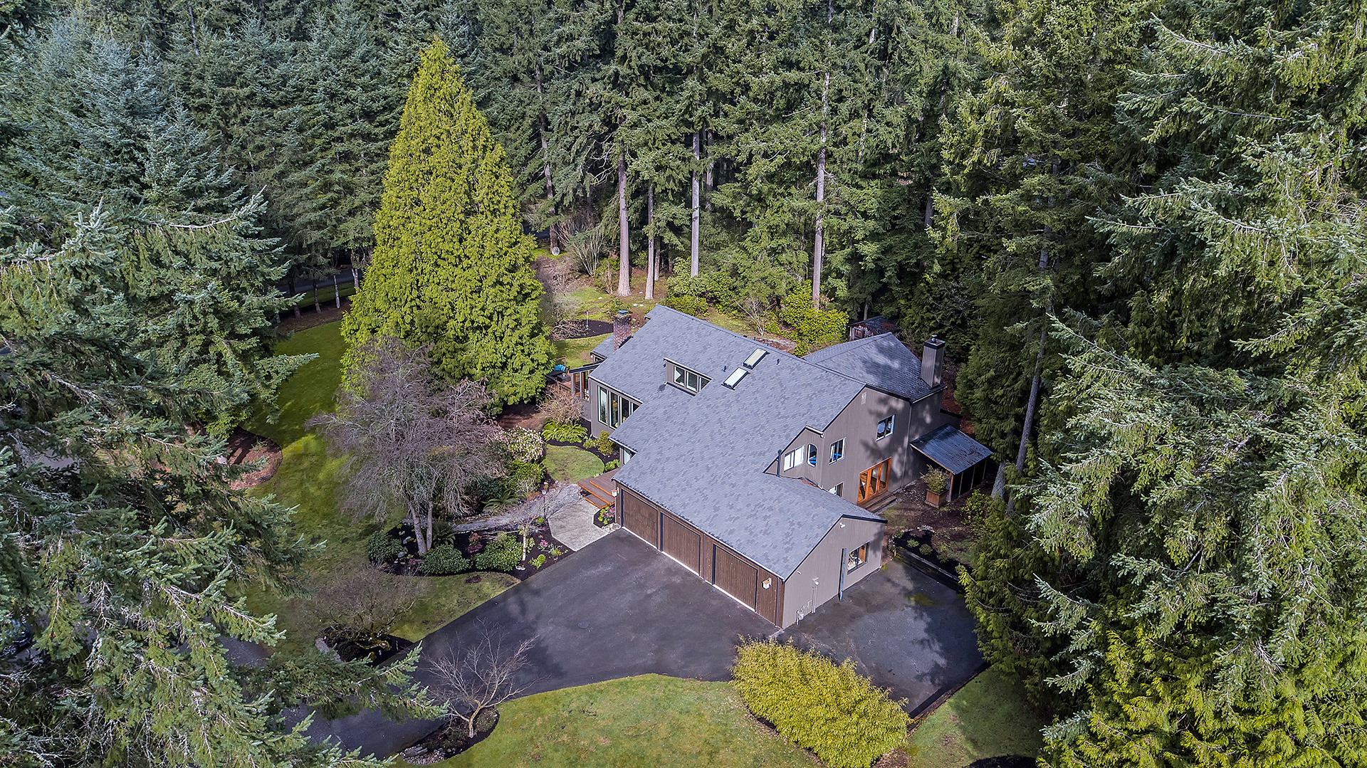 Property Photo:  15416 NE 162nd St  WA 98072 