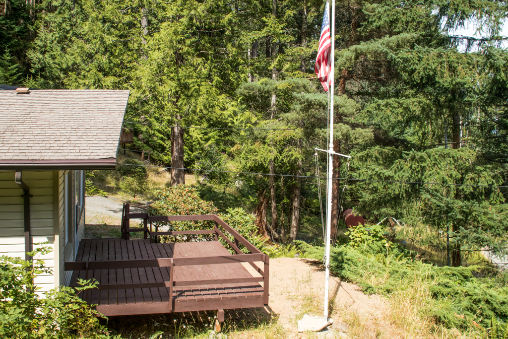 Property Photo: 1213 Scenic Ave WA 98262