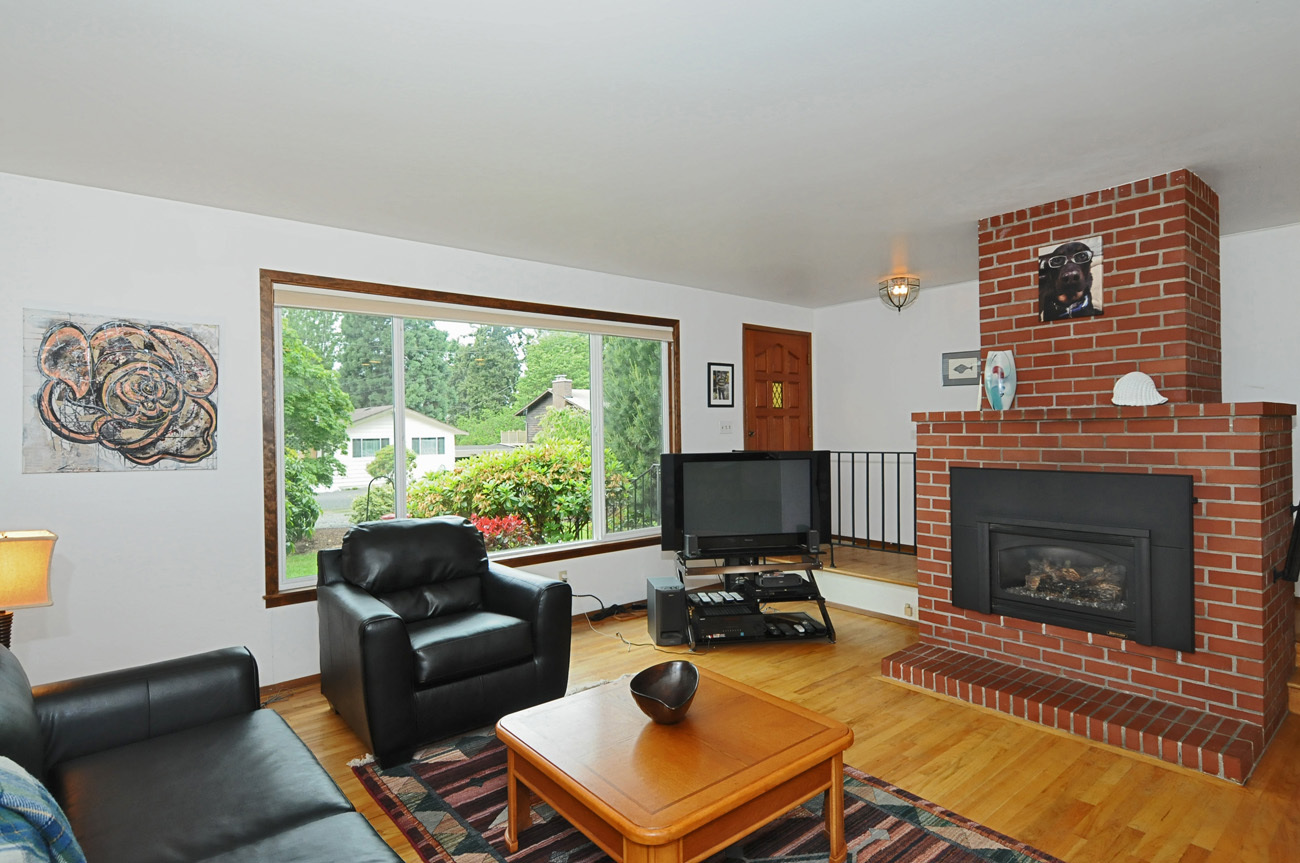 Property Photo: Living room 20632 4th Place S  WA 98198 