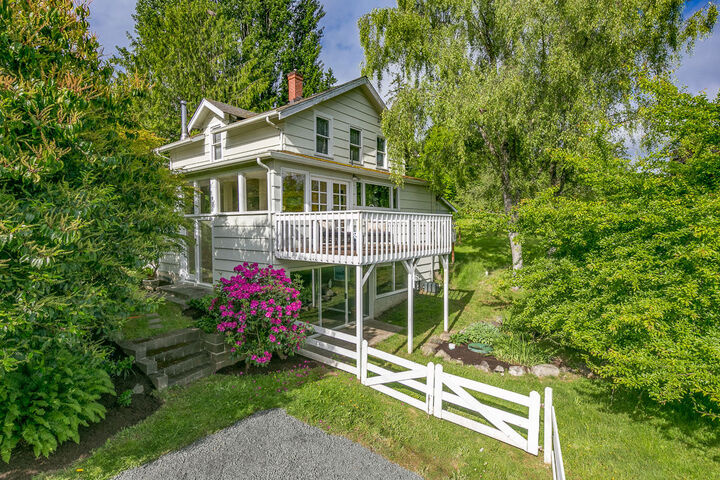 5705 Ward Ave NE  Bainbridge Island WA 98110 photo Ward  Avenue