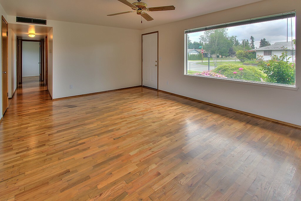 Property Photo: Gallery 12668 SE 170th St  WA 98056 