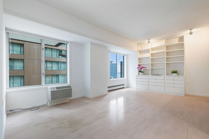 Property Photo:  98  Union Street 408  WA 98101 