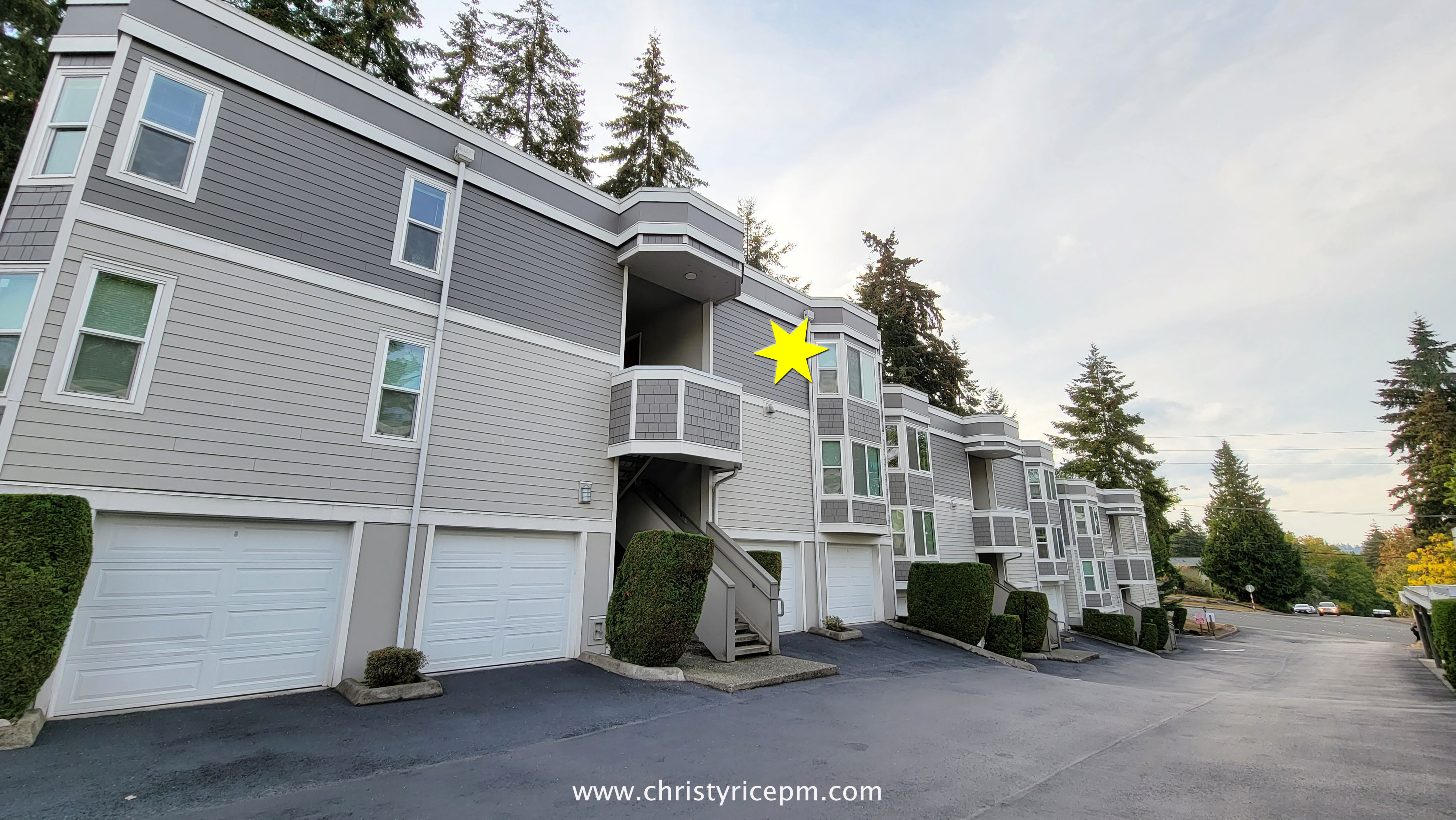 Property Photo:  4210 Factoria Boulevard SE A4  WA 98006 