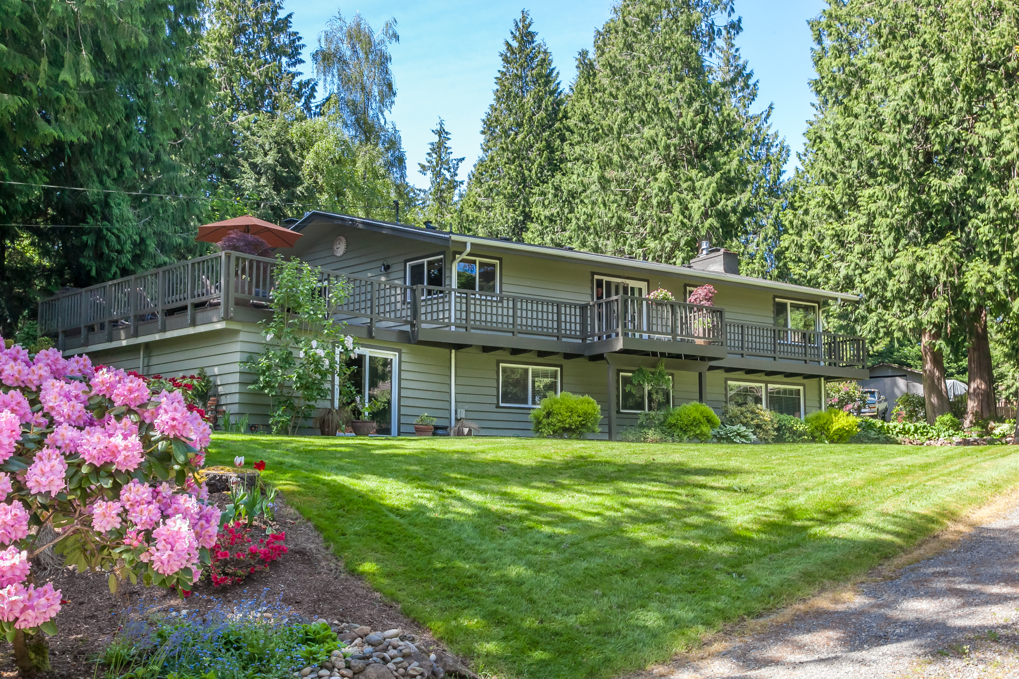 Property Photo: Overdale home 23264 SE 54th Place  WA 98029 